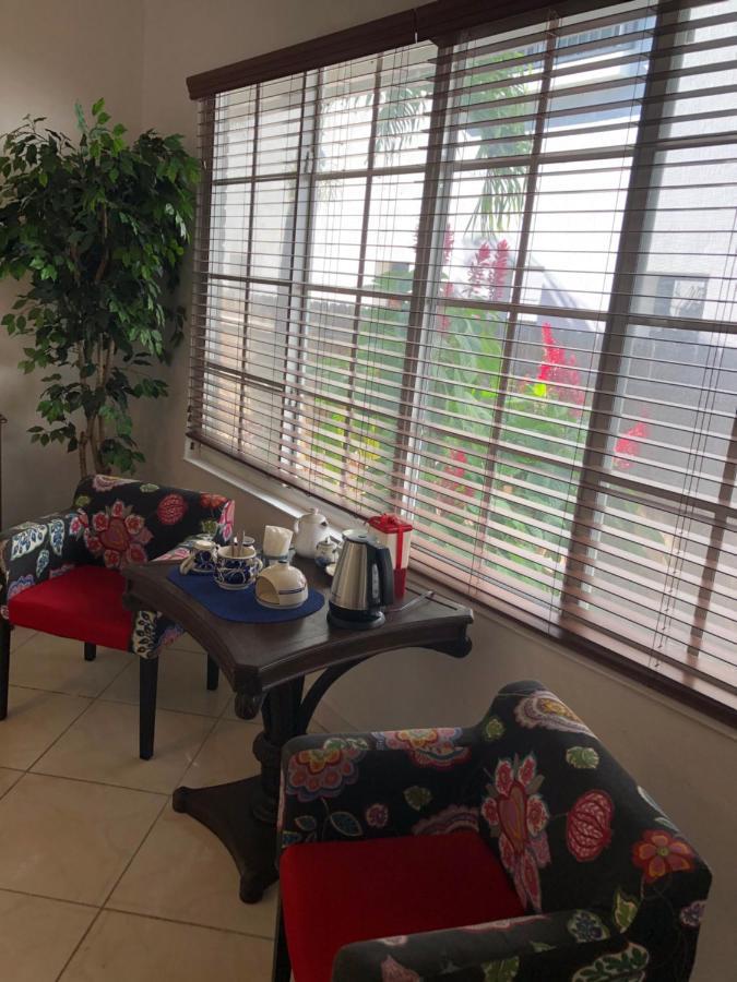 Private Room In The Heart Of Calle Ocho Miami Exterior photo