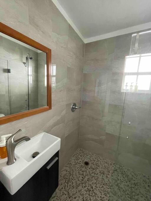 Private Room In The Heart Of Calle Ocho Miami Exterior photo